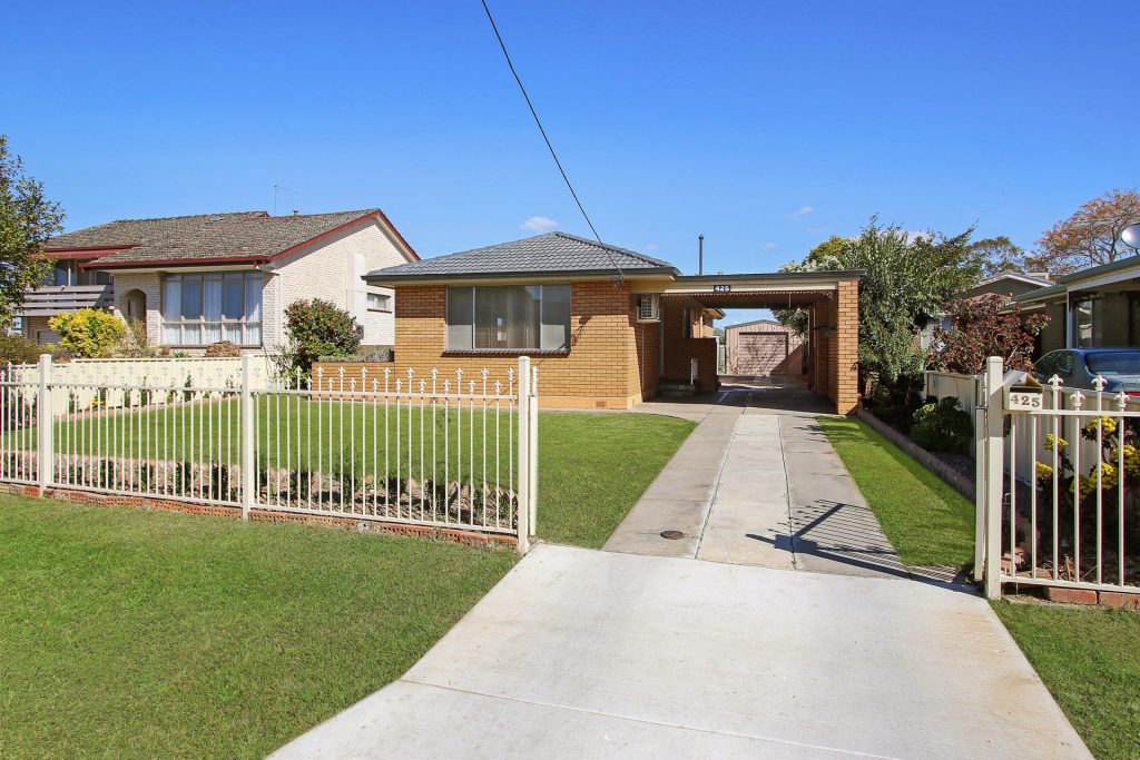 Dean Star property