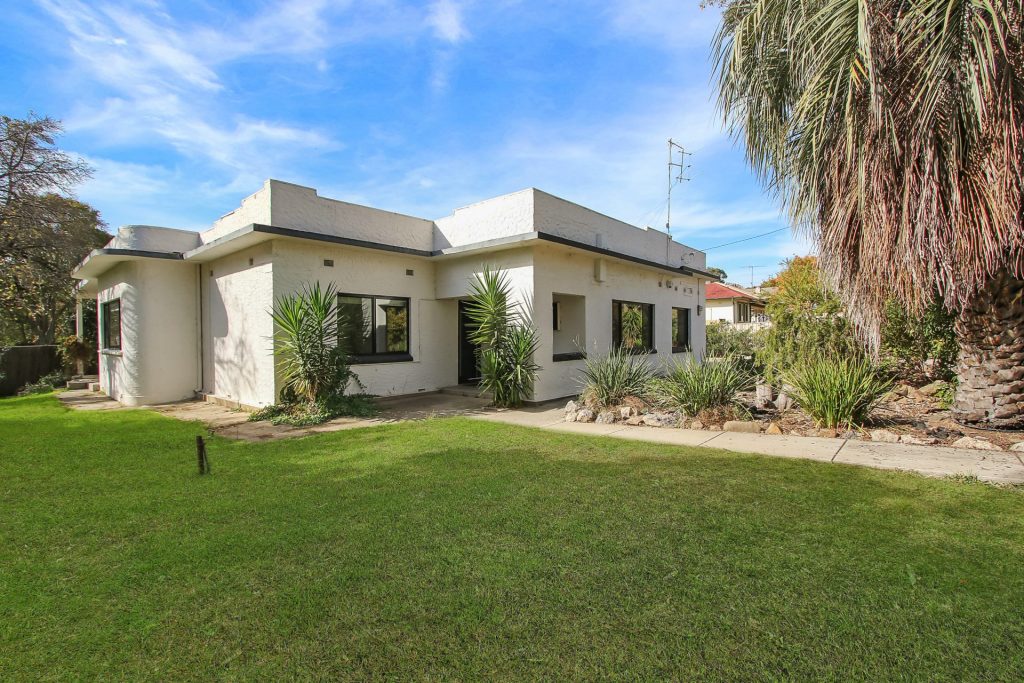 Dean Star property