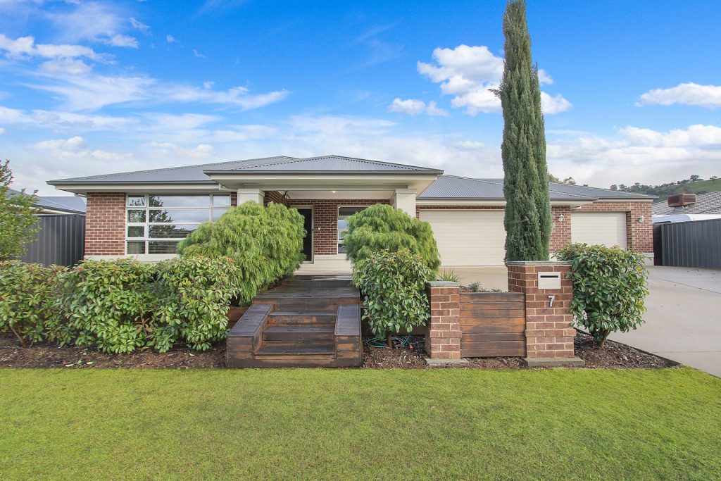 Dean Star property