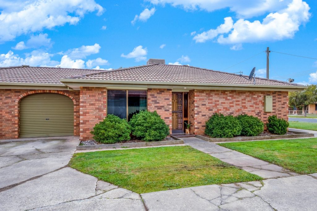 Dean Star property