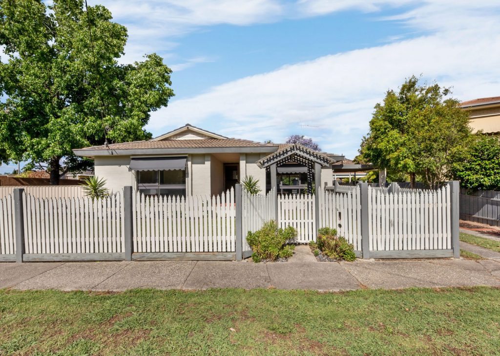 Dean Star property
