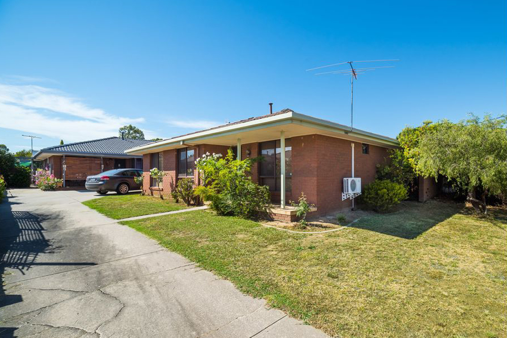 Dean Star property