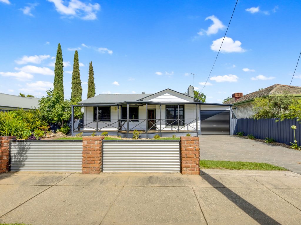 Dean Star property
