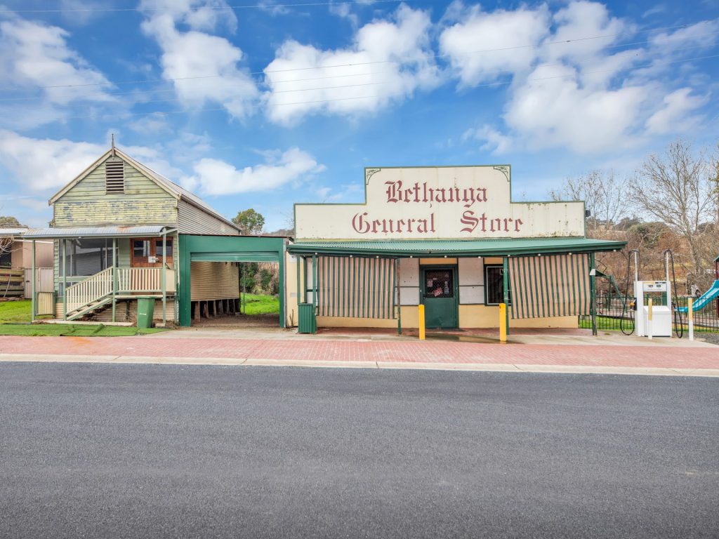 Dean Star property