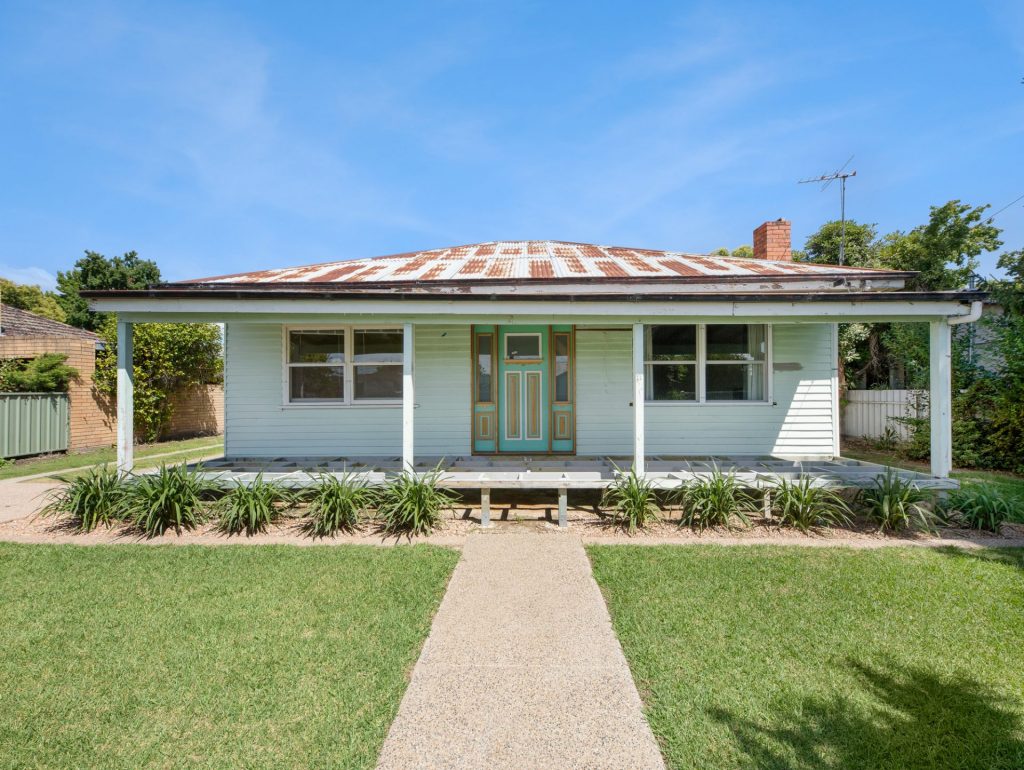 Dean Star property