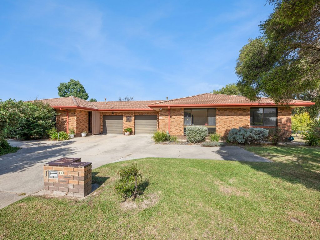 Dean Star property
