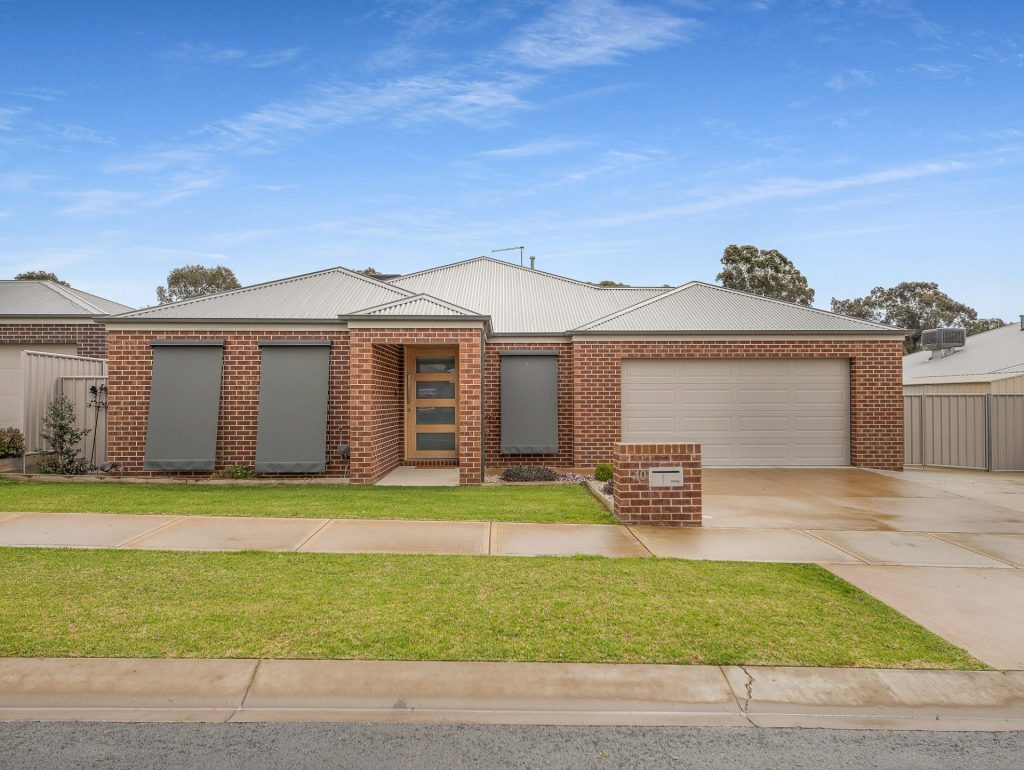 Dean Star property