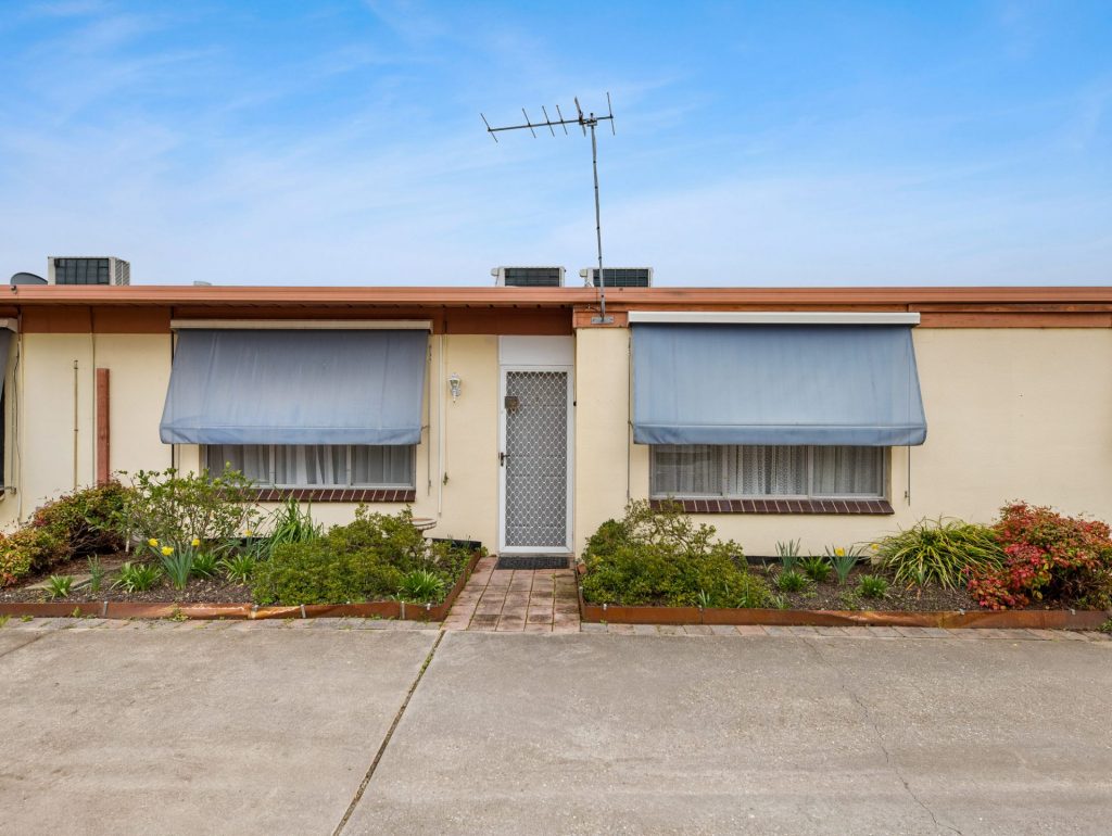 Dean Star property