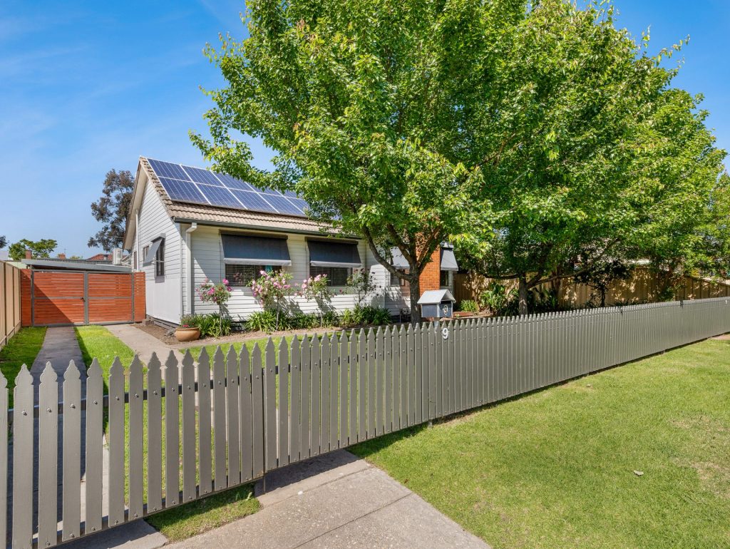 Dean Star property