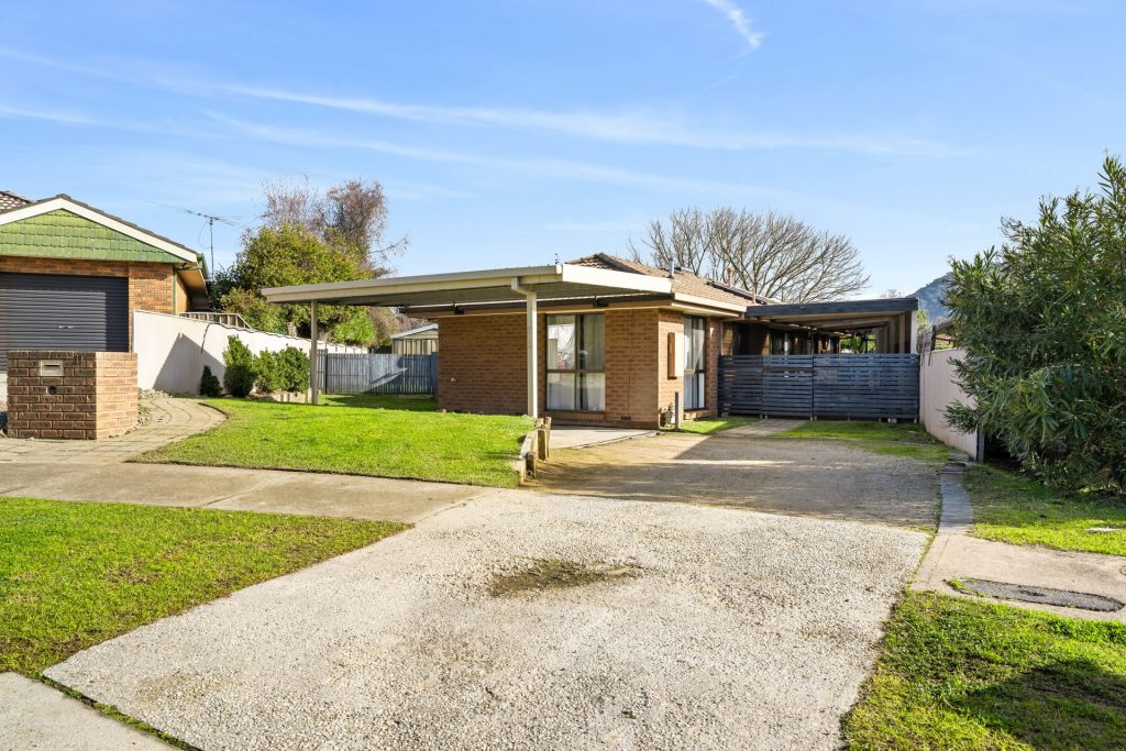 Dean Star property