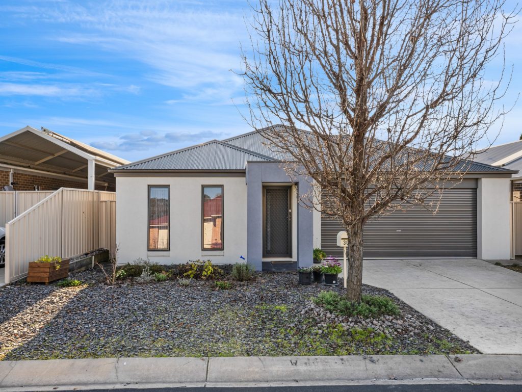 Dean Star property