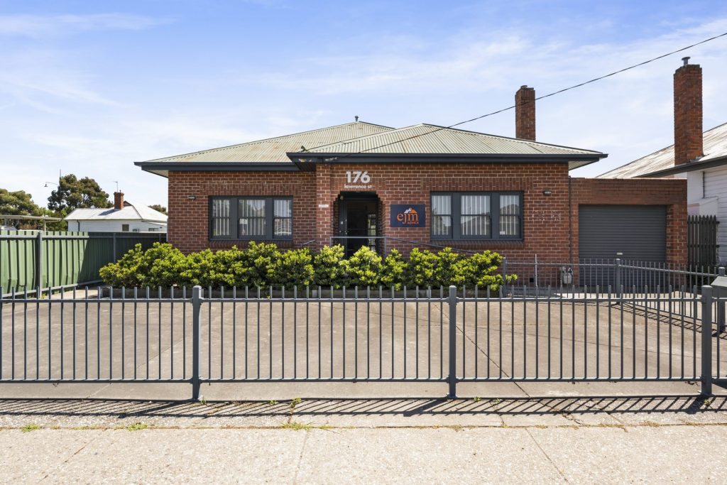Dean Star property