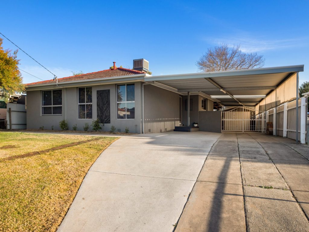 Dean Star property