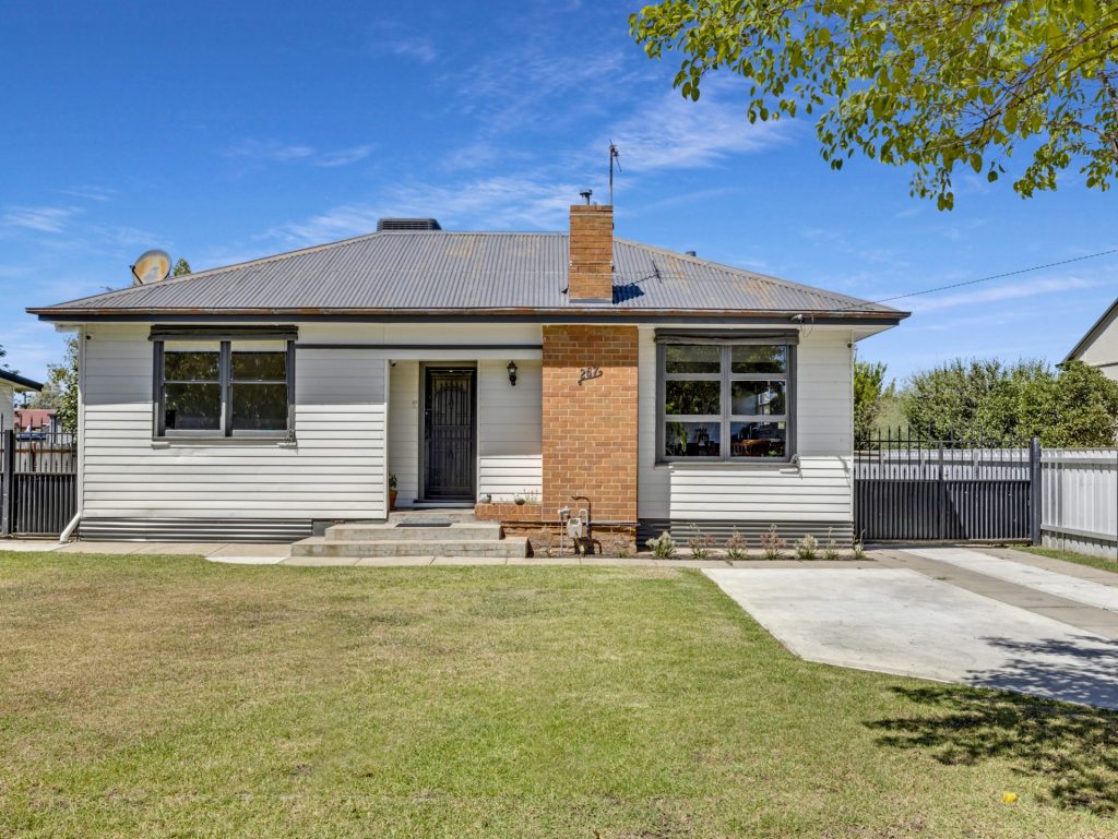 Dean Star property