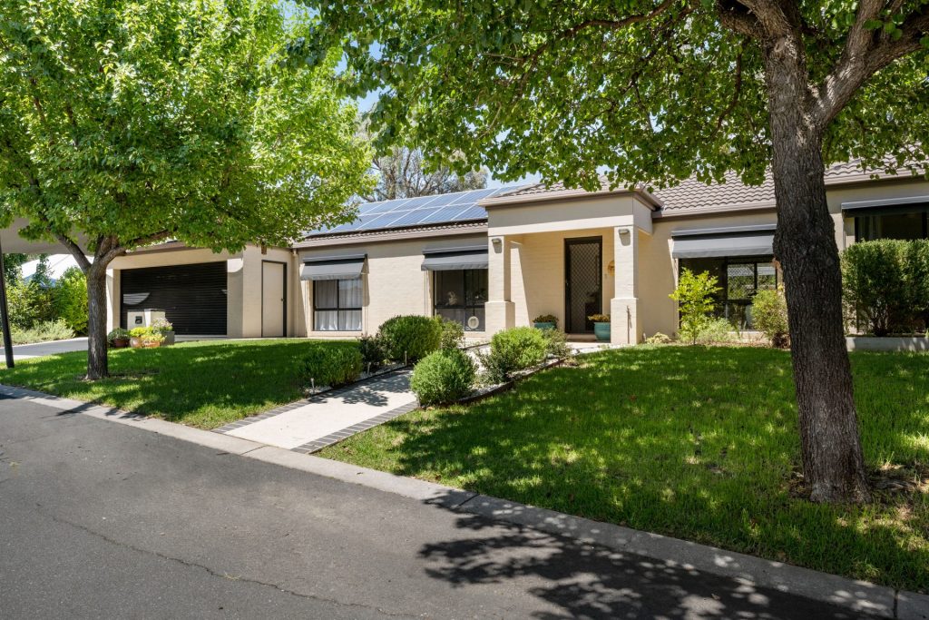 Dean Star property