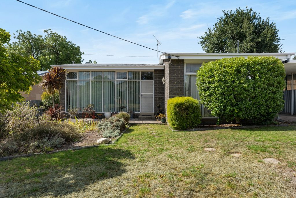 Dean Star property
