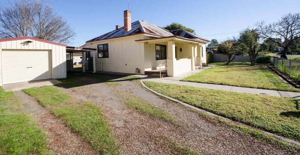 Dean Star property