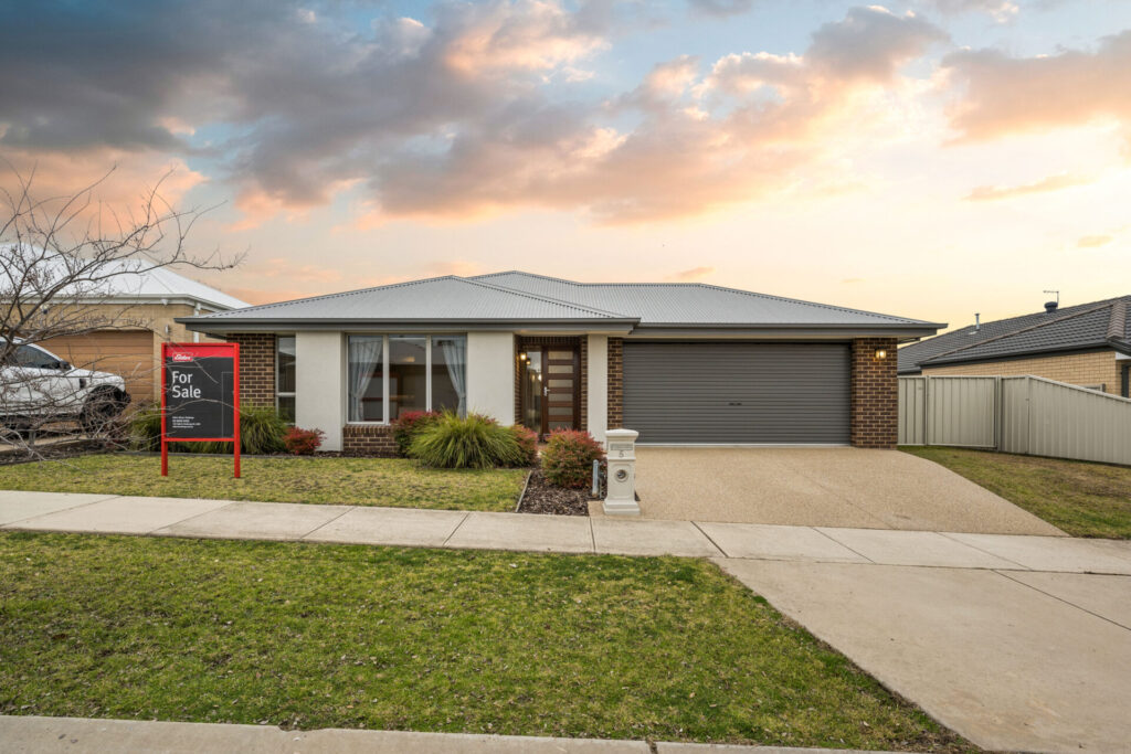 Dean Star property