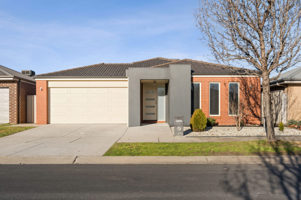 Dean Star property