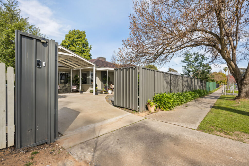 Dean Star property