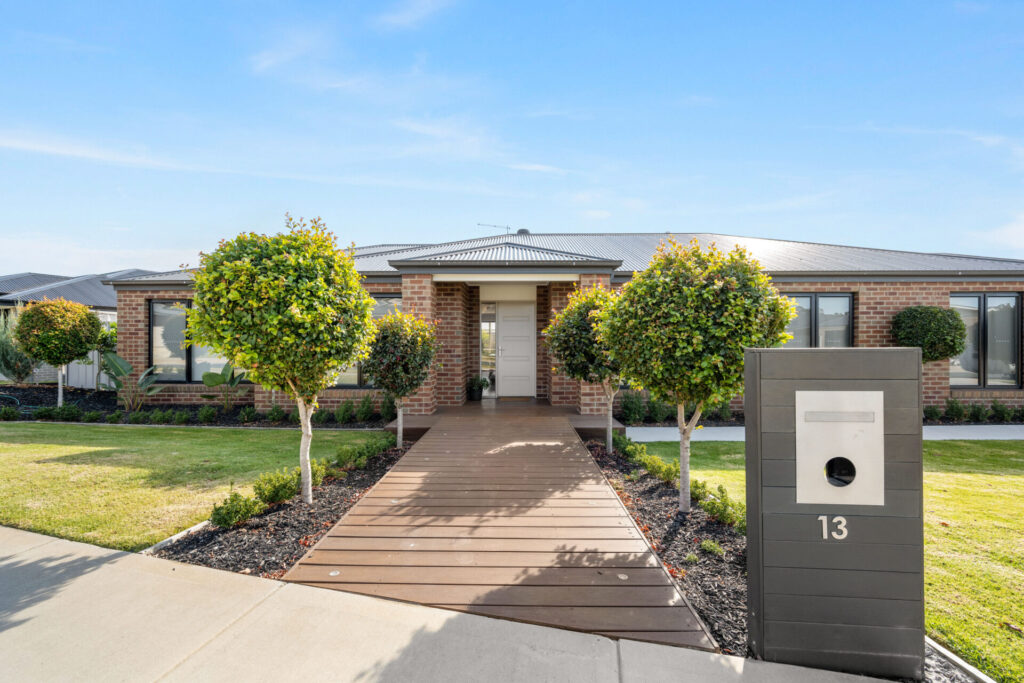 Dean Star property