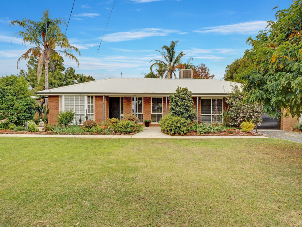 Kristy Leathem property