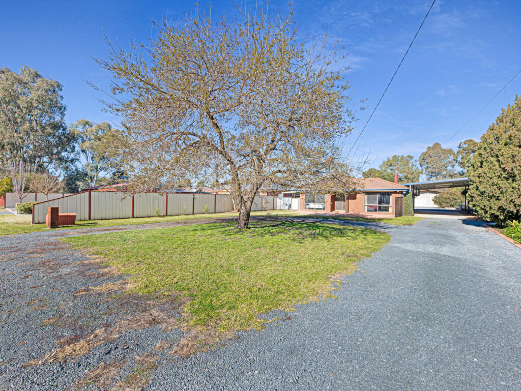 Kristy Leathem property