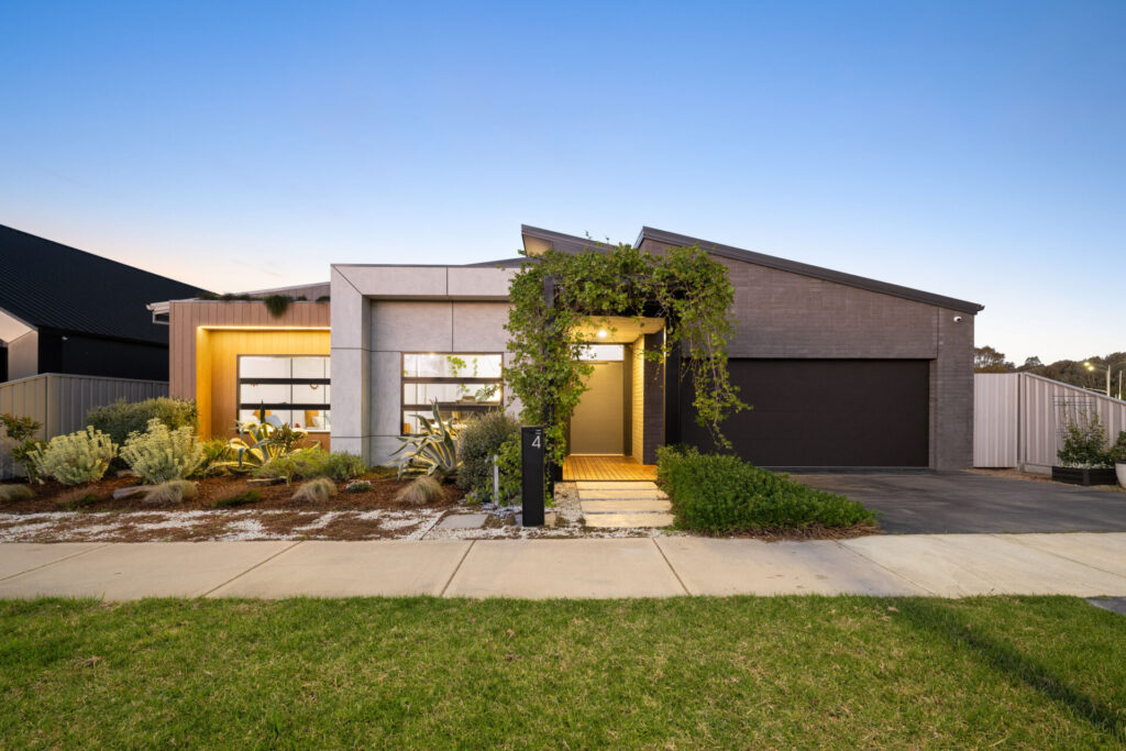 Dean Star property
