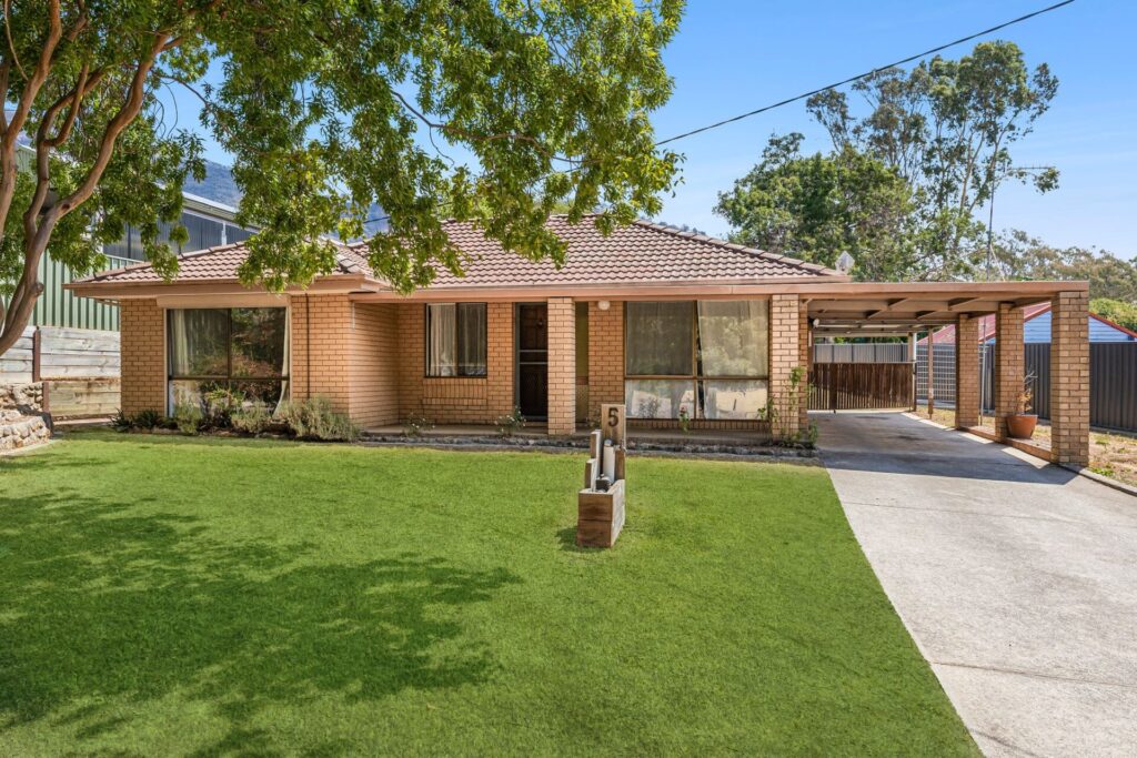 Dean Star property