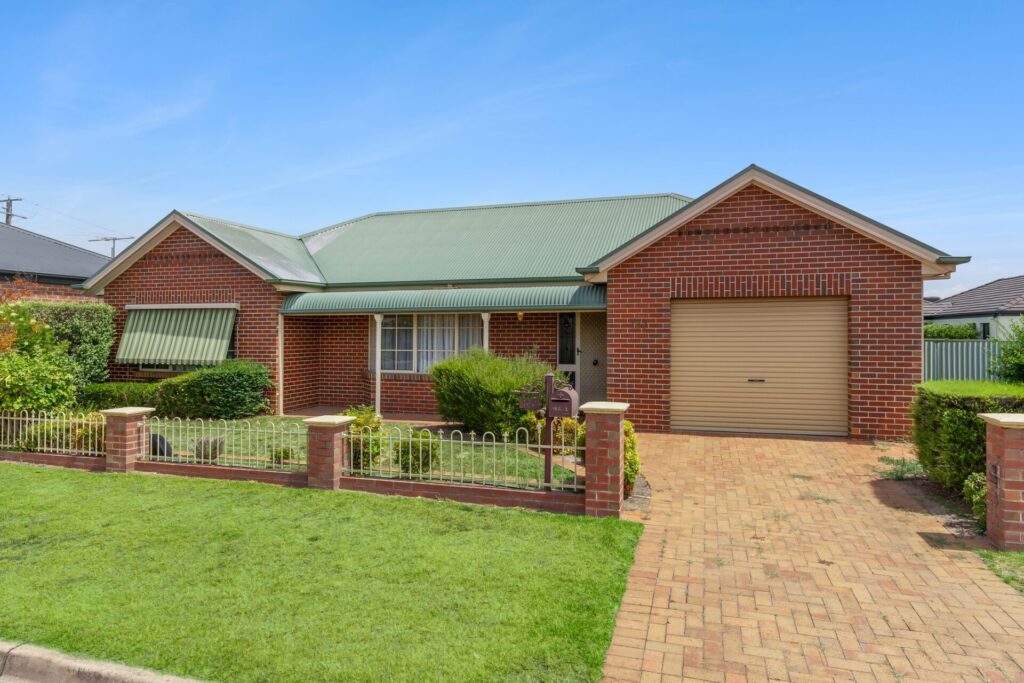 Dean Star property
