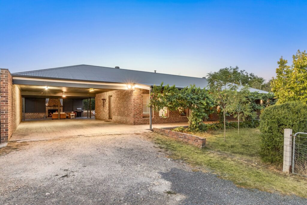 Dean Star property