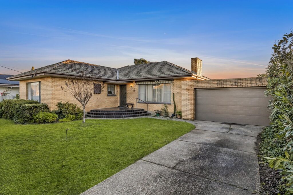 Dean Star property