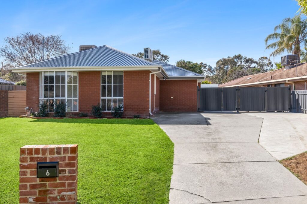 Dean Star property